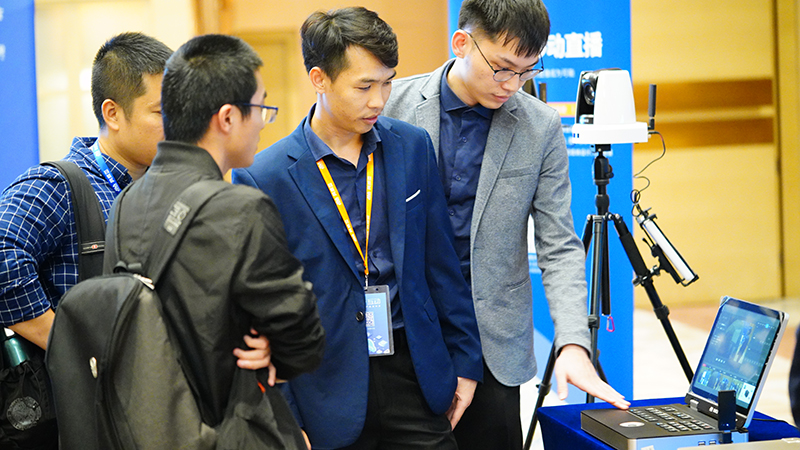 移動(dòng)錄播.jpg 移動(dòng)錄播.jpg