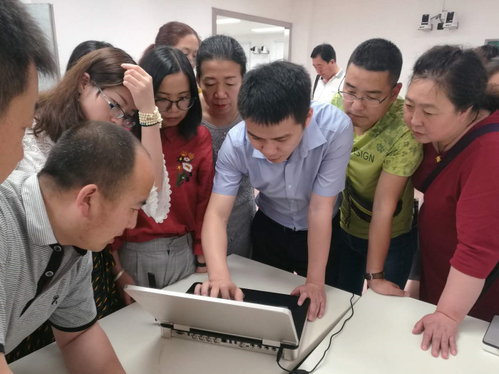 服務│設備不會用？看奧威亞“用戶培訓”如何急你所急